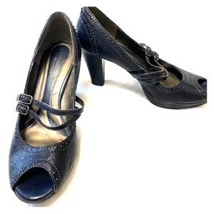 Naturalizer open toe Mary Jane style heels w/ N5 style comfort
